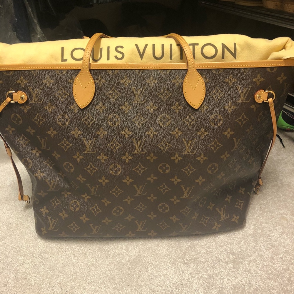100% Authentic Louis Vuitton Neverfull GM